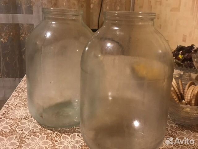 Банка трехлитровая