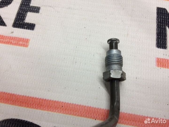 Трубка тормозная передняя правая Mercedes-Benz