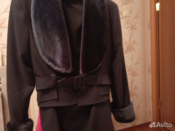 Костюм женский