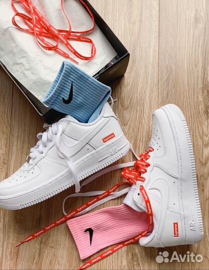 Nike Air Force 1 x Supreme