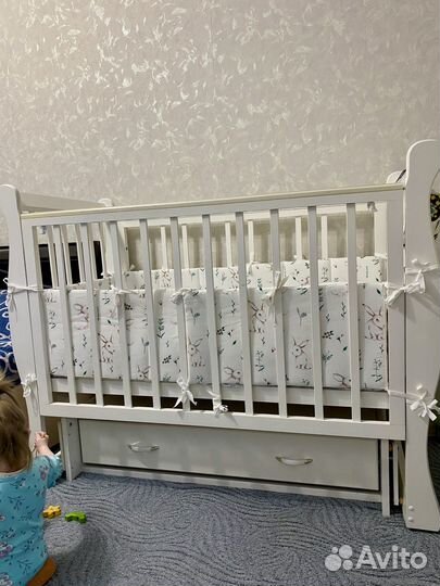 Детская кроватка
