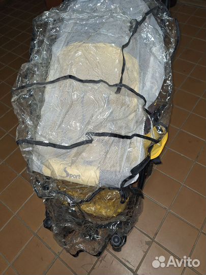 Прогулочная коляска 2 в 1 бу