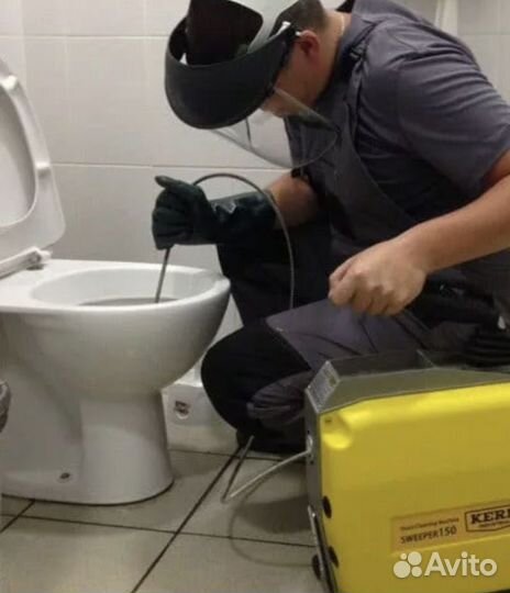 Сантехник.Устранение засора.Ремонт унитаза
