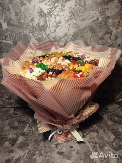 Букет из сухофруктов