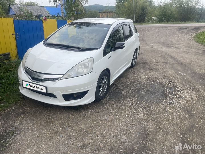 Honda Fit Shuttle 1.3 CVT, 2012, 283 000 км