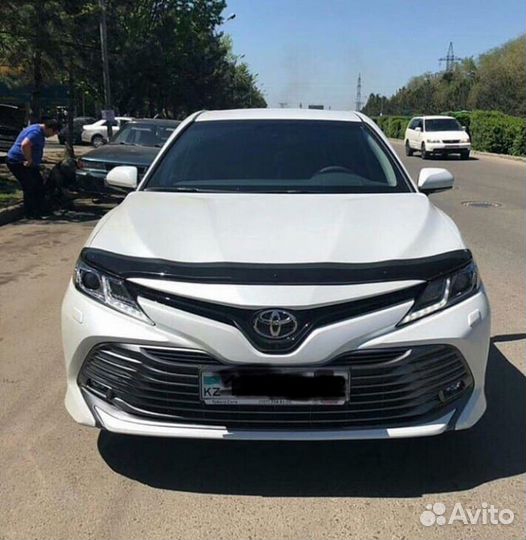 Camry 70 дефлектор капота / мухобойка Y1XM9