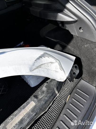 Крыло переднее правое ford focus 3 белое