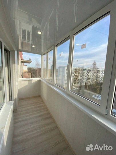 Внутренняя отделка лоджии ламинатом 3 метра