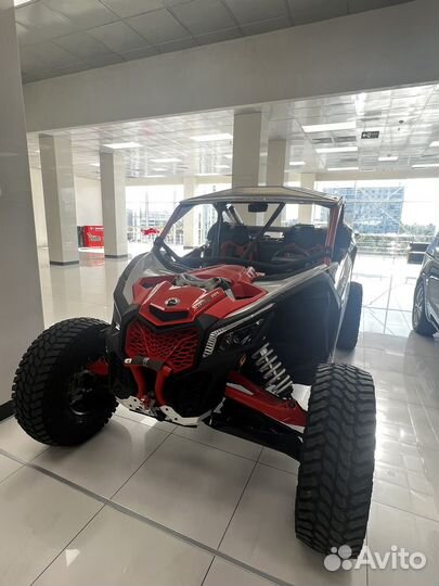 BRP Can-Am Maverick XRC Turbo RR