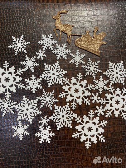 Вырубки снежинки для поделок