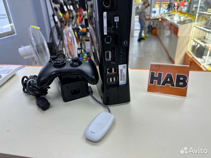 Игровая приставка Microsoft Xbox 360 S 250 гб HDD