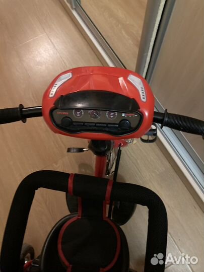 Детский велосипед с ручкой новый