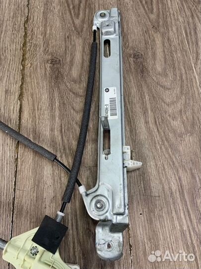 Стеклоподъемник передний правый Jeep Compass