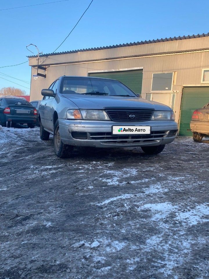 Nissan Sunny: фото владельца