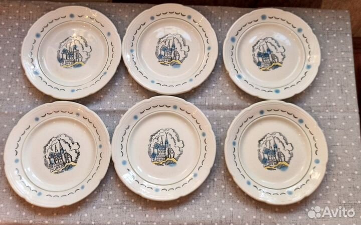 Тарелки зик конаково СССР старый замок