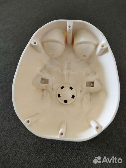 Череп пластмассовый