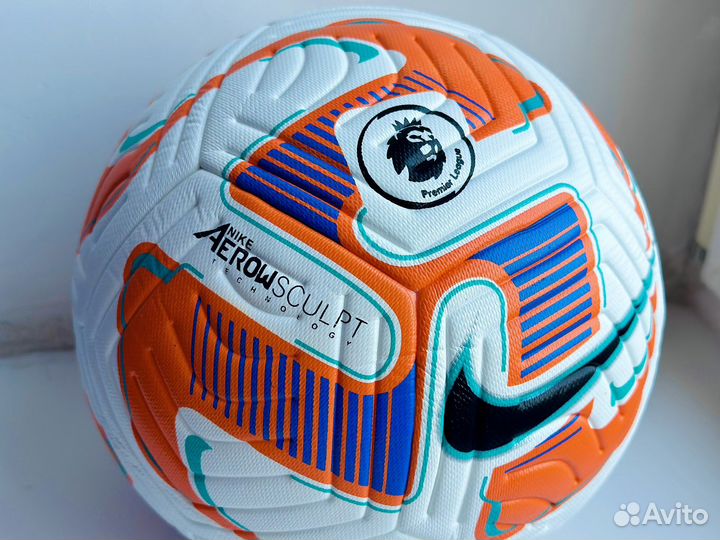 Футбольный мяч