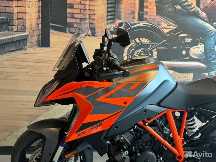 KTM 1290 super duke GT
