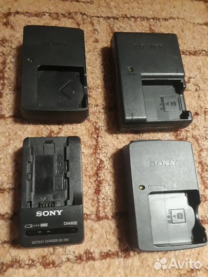Зарядное устройство для аккумуляторов Sony