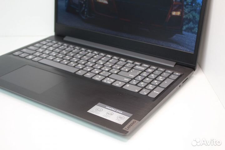 Современный ноутбук Lenovo для работы или учёбы