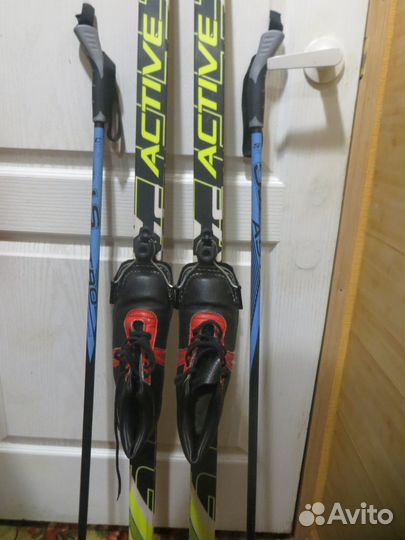 Ботинки и лыжи беговые