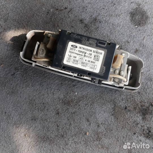 Плафон подсветки салона передний Форд Фокус 2