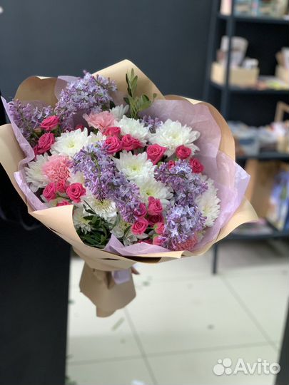 Композиция с кустовыми розами