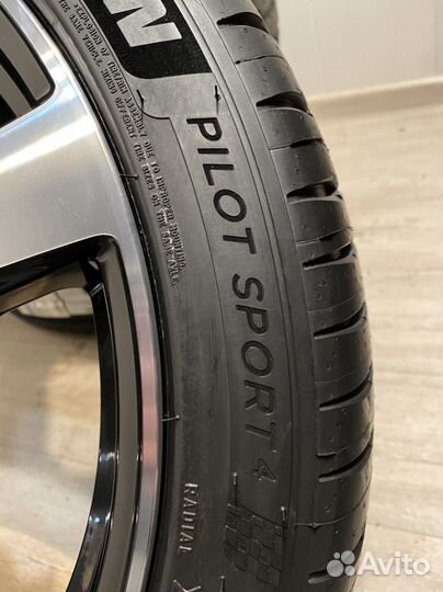 Новые оригинал Audi A6 C8 r20 Michelin PS4