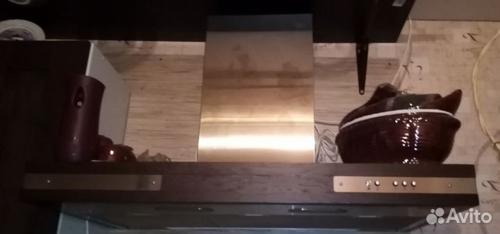 Кухонная вытяжка