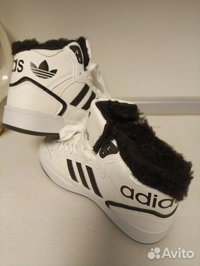 Кроссовки детские adidas 37