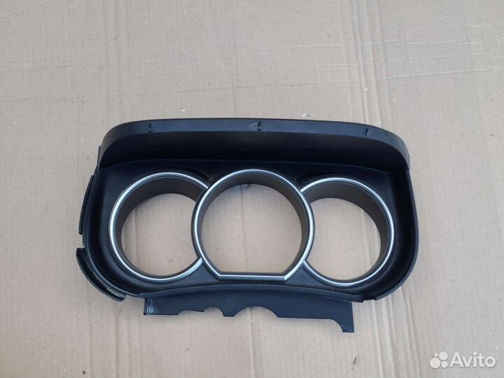 Накладка панели приборов Nissan Tiida C11