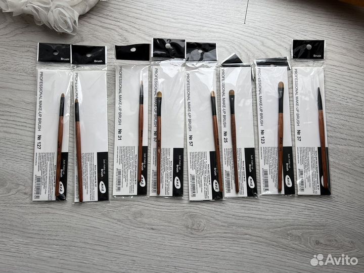 Профессиональные кисти для макияжа