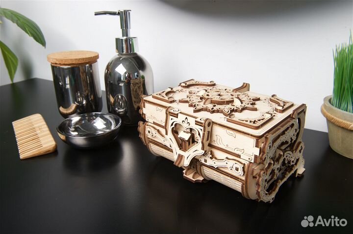 Подарок Сувенир пазл ugears «Антикварная Шкатулка»