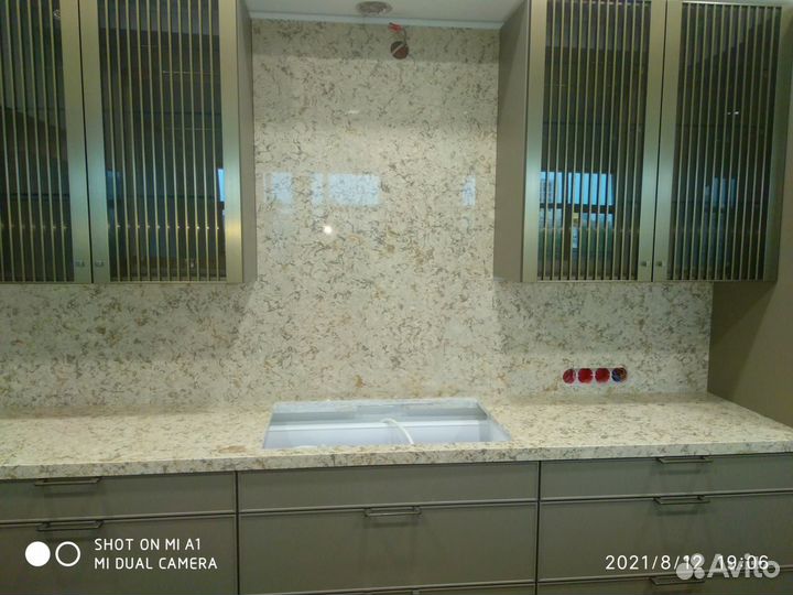 Столешница+ остров из искусственного камня