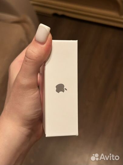 Airpods wireless charging case