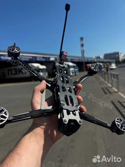 Беспилотник fpv пиpaнья 7 и 10 дюймoв