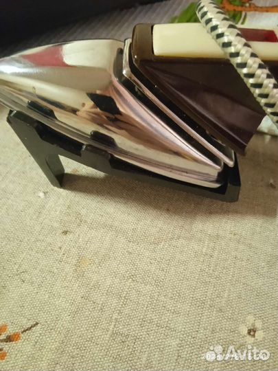 Утюг новый