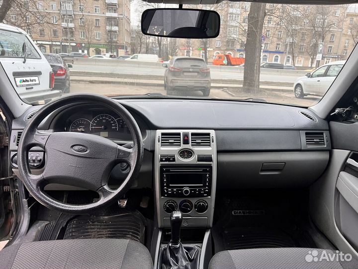 LADA Priora 1.6 МТ, 2010, 100 000 км