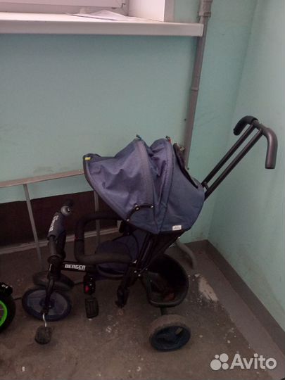 Детский велосипед с ручкой бу