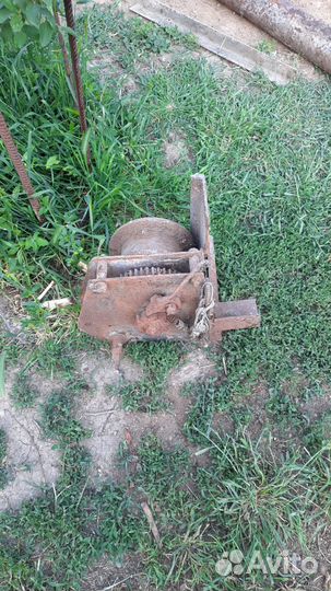 Продаю лебедку для подъема катера