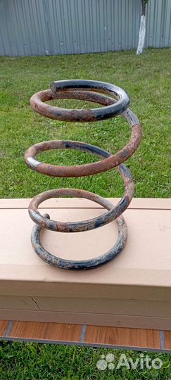 Пружины задней подвески Hyundai Grand Starex