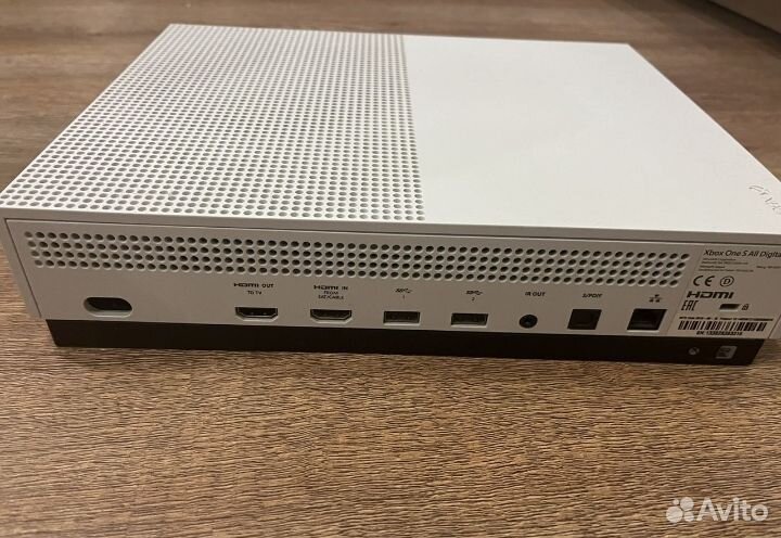 Xbox One S all digital 1 тб