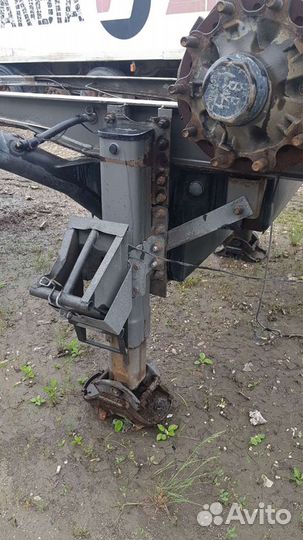 Ноги,лапы подъёмного прицепного механизма б/у