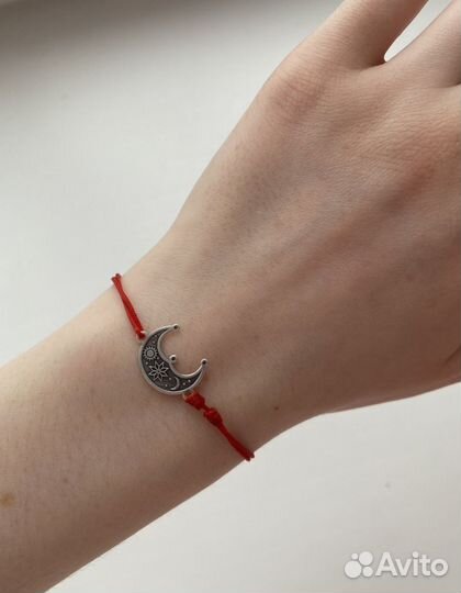 Браслет красная нить оберег Лунница