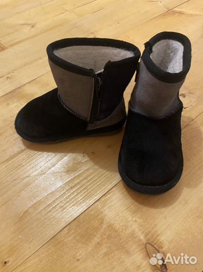 Зимние сапоги Ugg детские 24