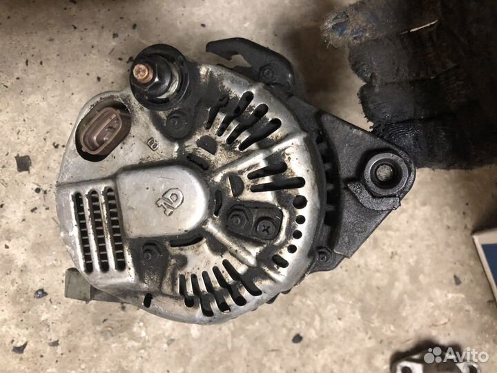 Генератор D4CB/373004A300 гур 571003E100