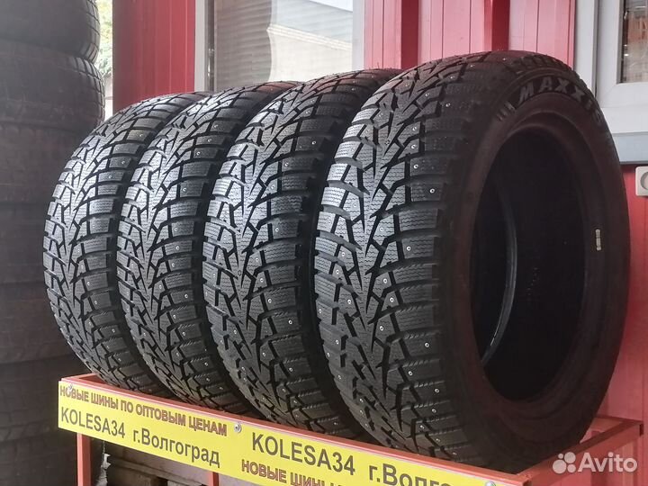 Maxxis ArcticTrekker NP3 235/55 R17