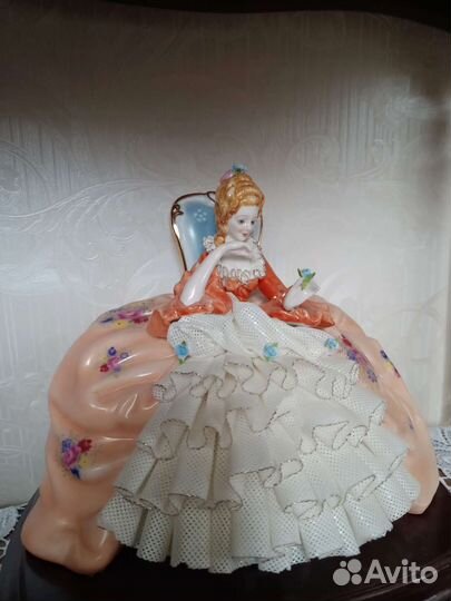 Фарфоровые статуэтки