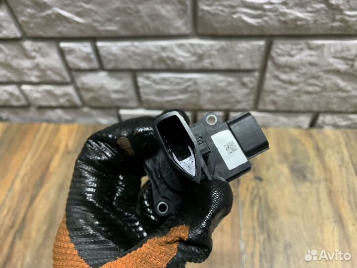 Mitsubishi Pajero IV Расходомер воздуха (массметр)