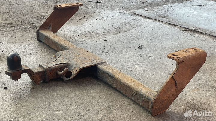 Продам фаркоп (стоял на Dodge Caravan 4)